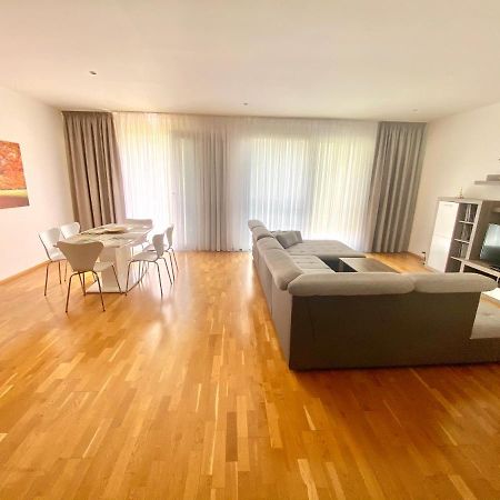 Apartment Korunni Dvur, 2 Free Parkings Прага Экстерьер фото