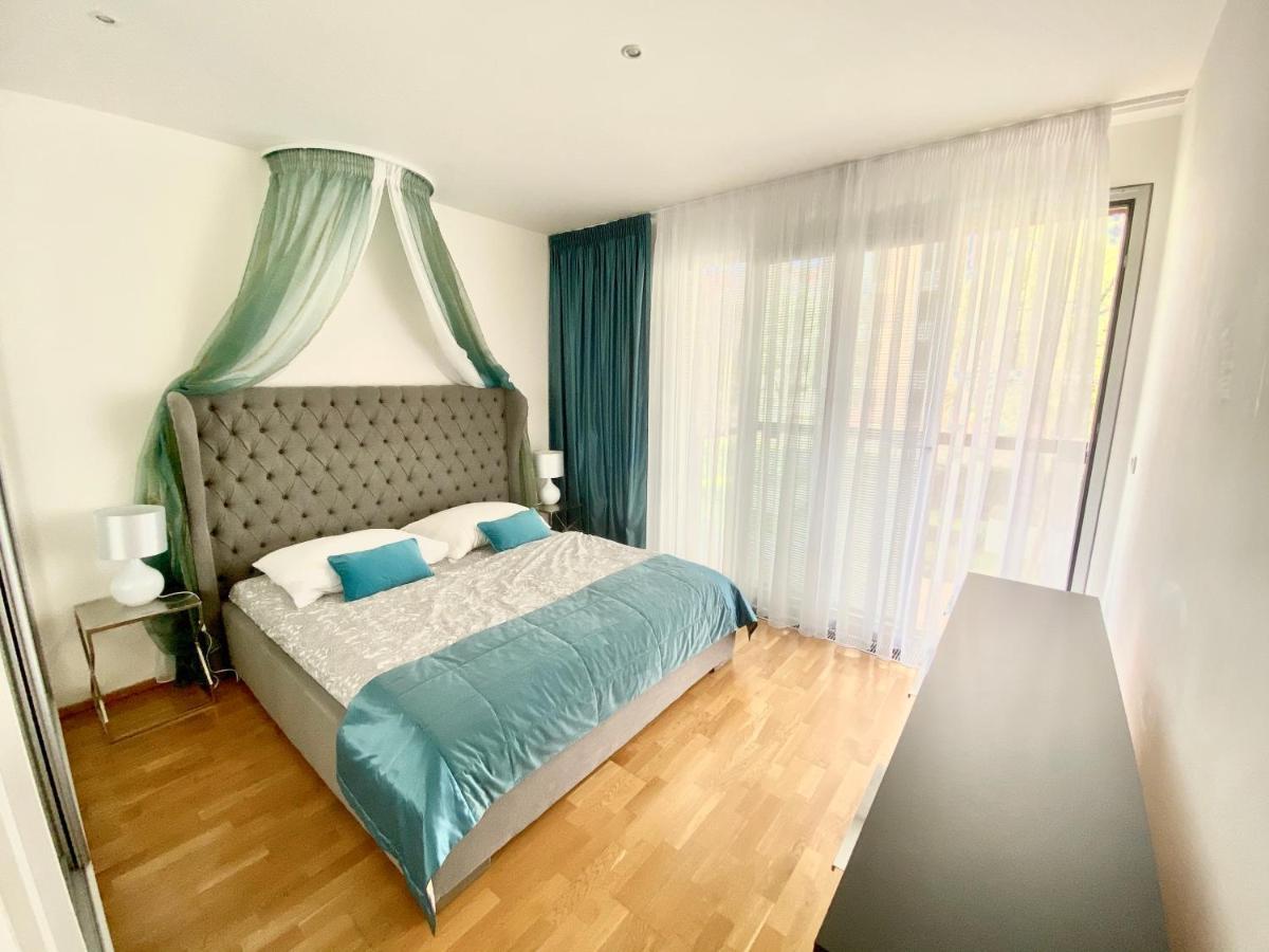 Apartment Korunni Dvur, 2 Free Parkings Прага Экстерьер фото