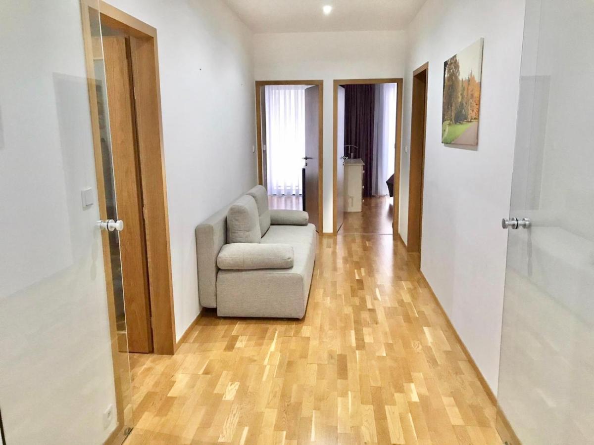 Apartment Korunni Dvur, 2 Free Parkings Прага Экстерьер фото