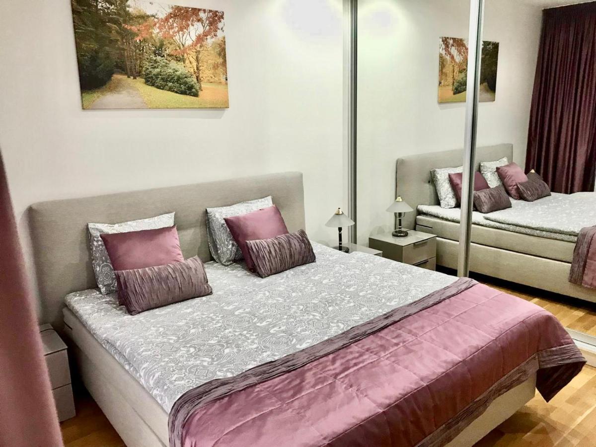 Apartment Korunni Dvur, 2 Free Parkings Прага Экстерьер фото